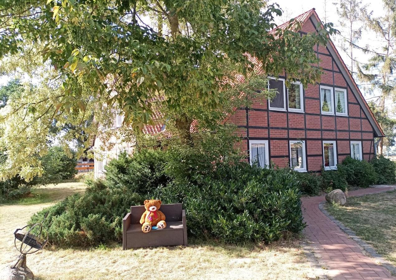 Ihr Ferien Hotel Brunnenhof Suhlendorf Εξωτερικό φωτογραφία